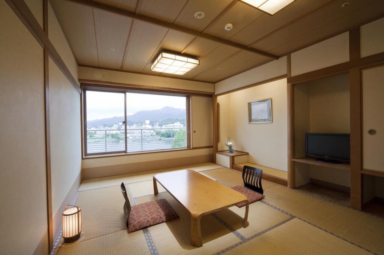 琵琶湖グランドホテル京近江 Ōtsu Exteriör bild